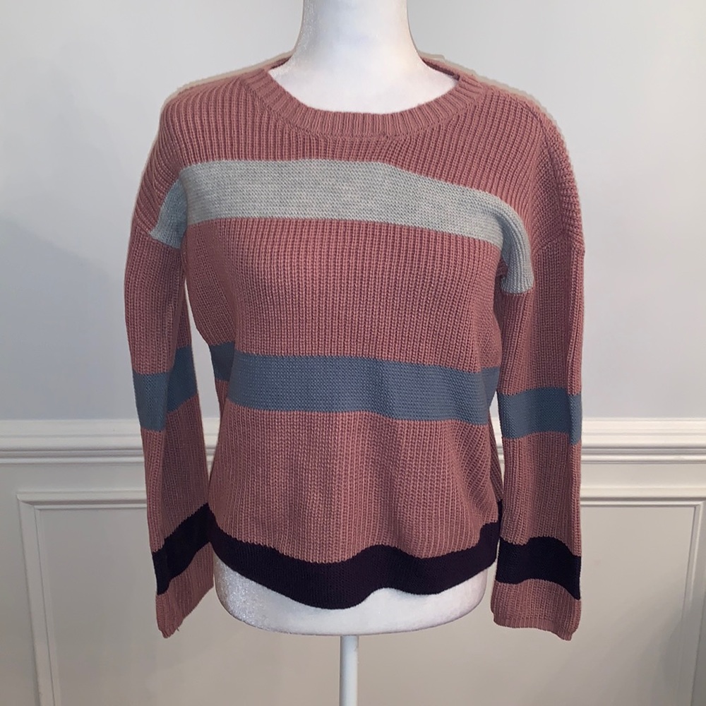 Pink Rose Sweater Size Small NWT